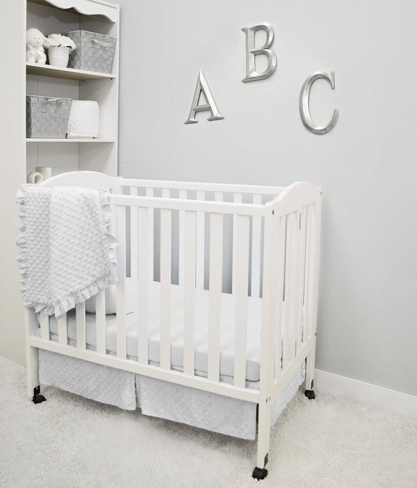 American Baby Company Heavenly Soft Minky Dot 3-Piece Mini/Portable Crib Bedding Set, White